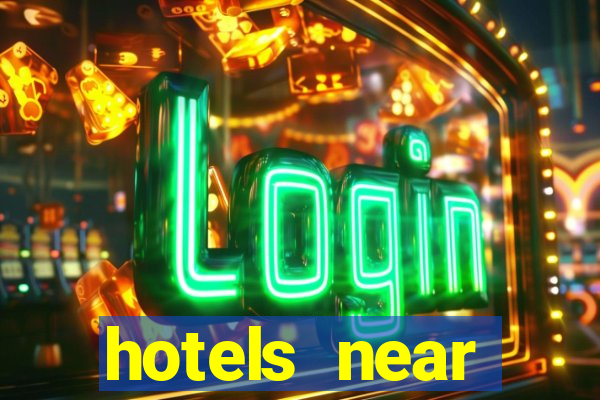 hotels near hollywood casino